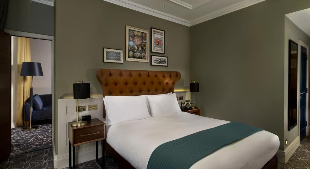 100 Queens Gate Hotel, Curio Collection By Hilton London Bagian luar foto