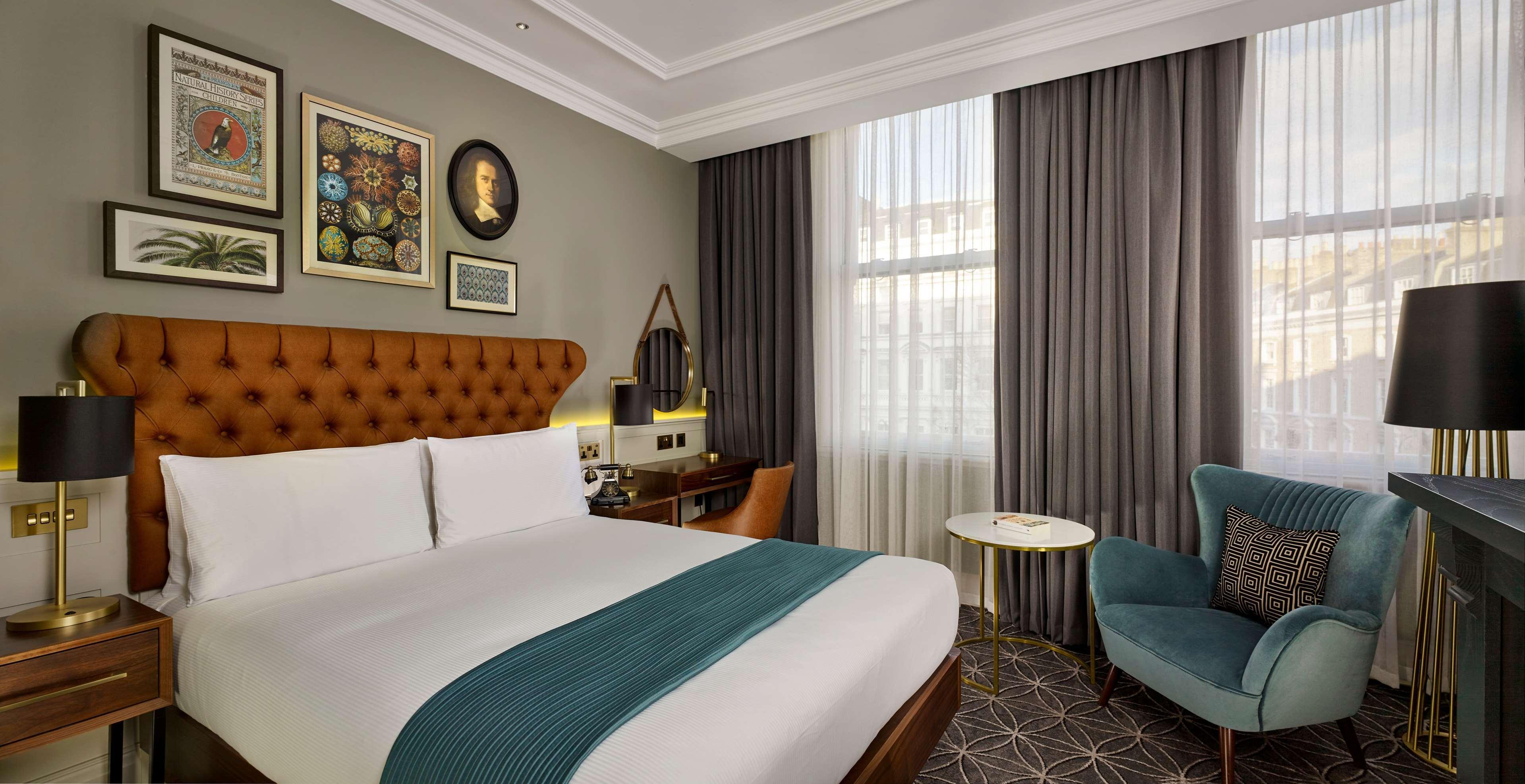 100 Queens Gate Hotel, Curio Collection By Hilton London Bagian luar foto