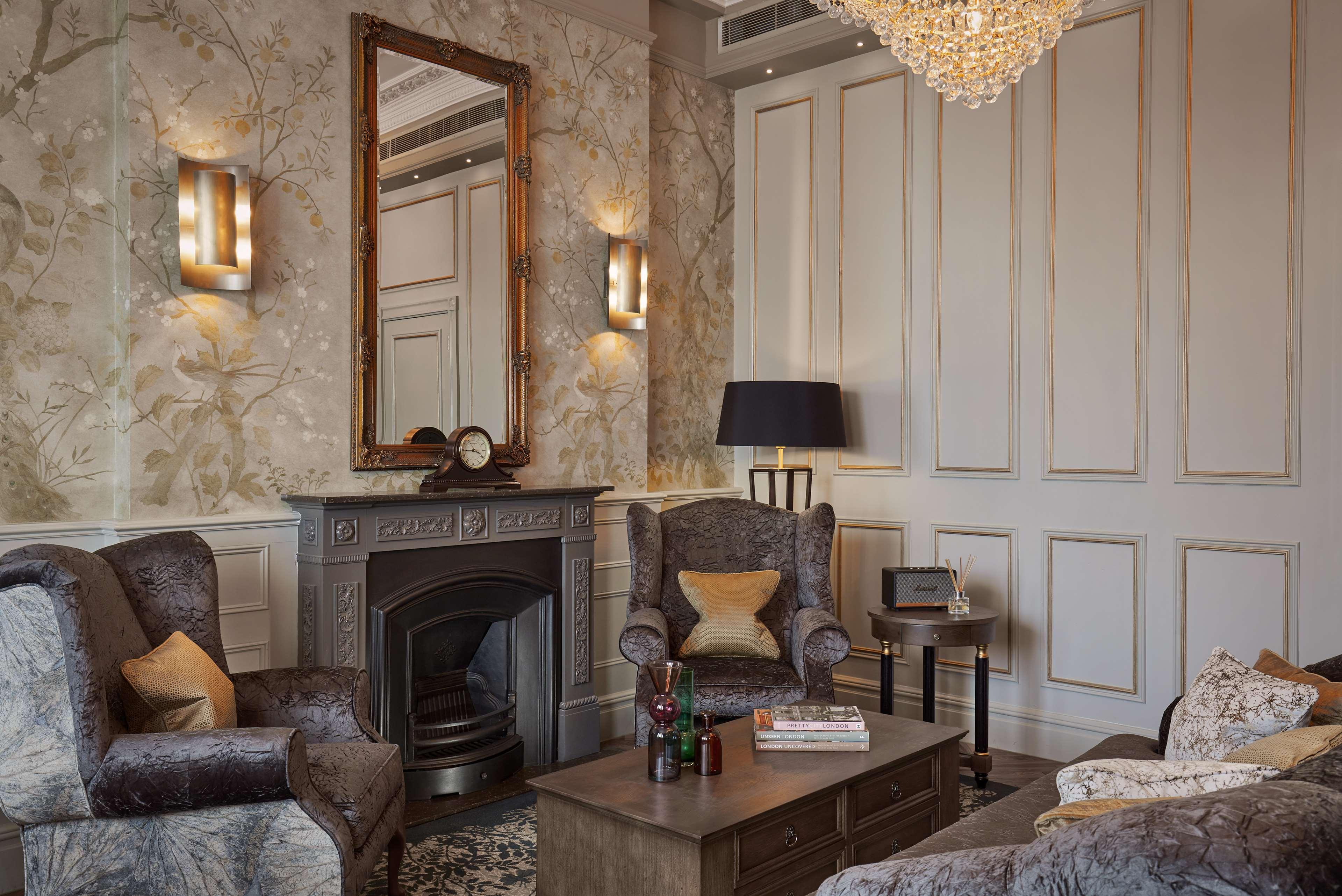 100 Queens Gate Hotel, Curio Collection By Hilton London Bagian luar foto