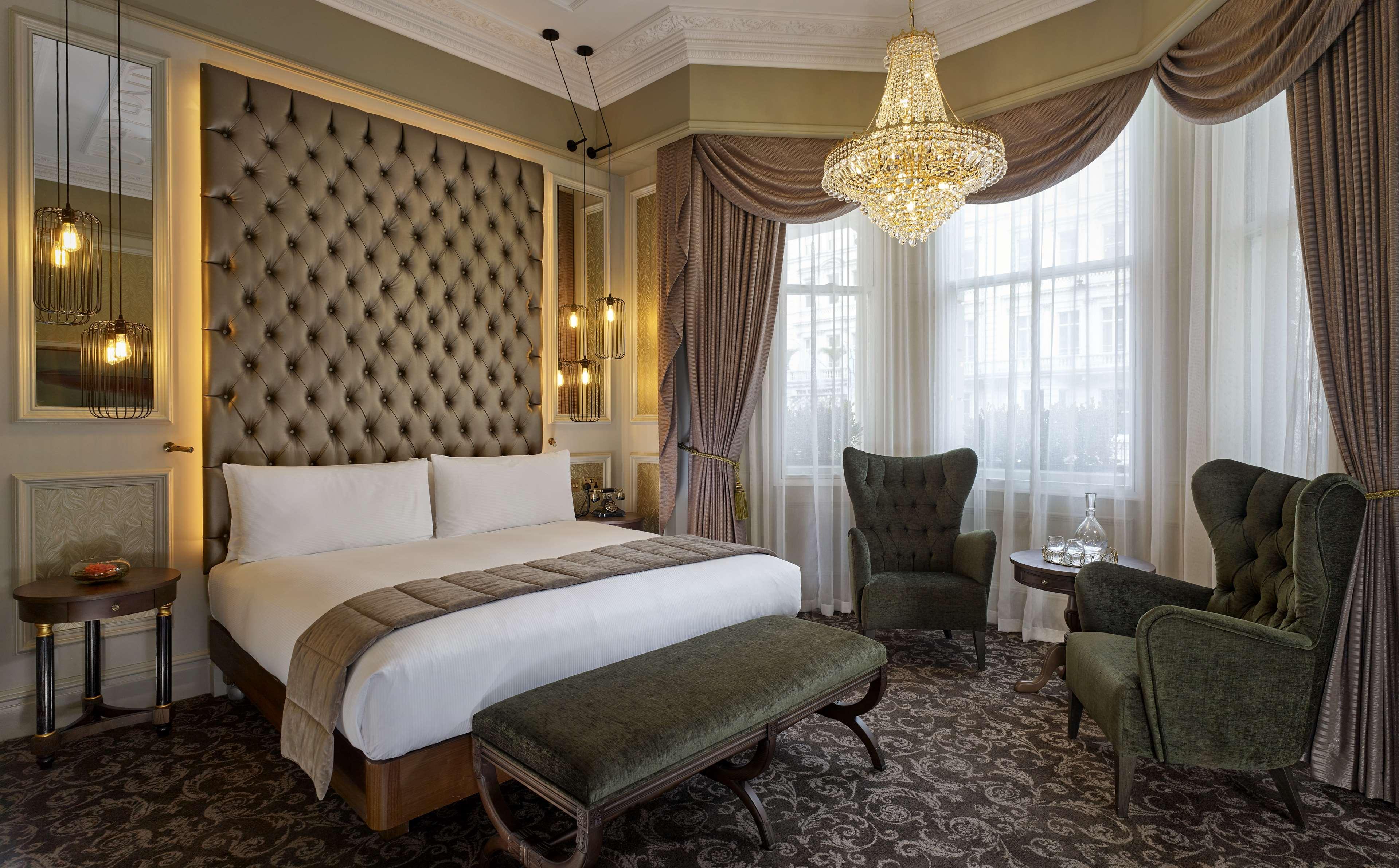 100 Queens Gate Hotel, Curio Collection By Hilton London Bagian luar foto