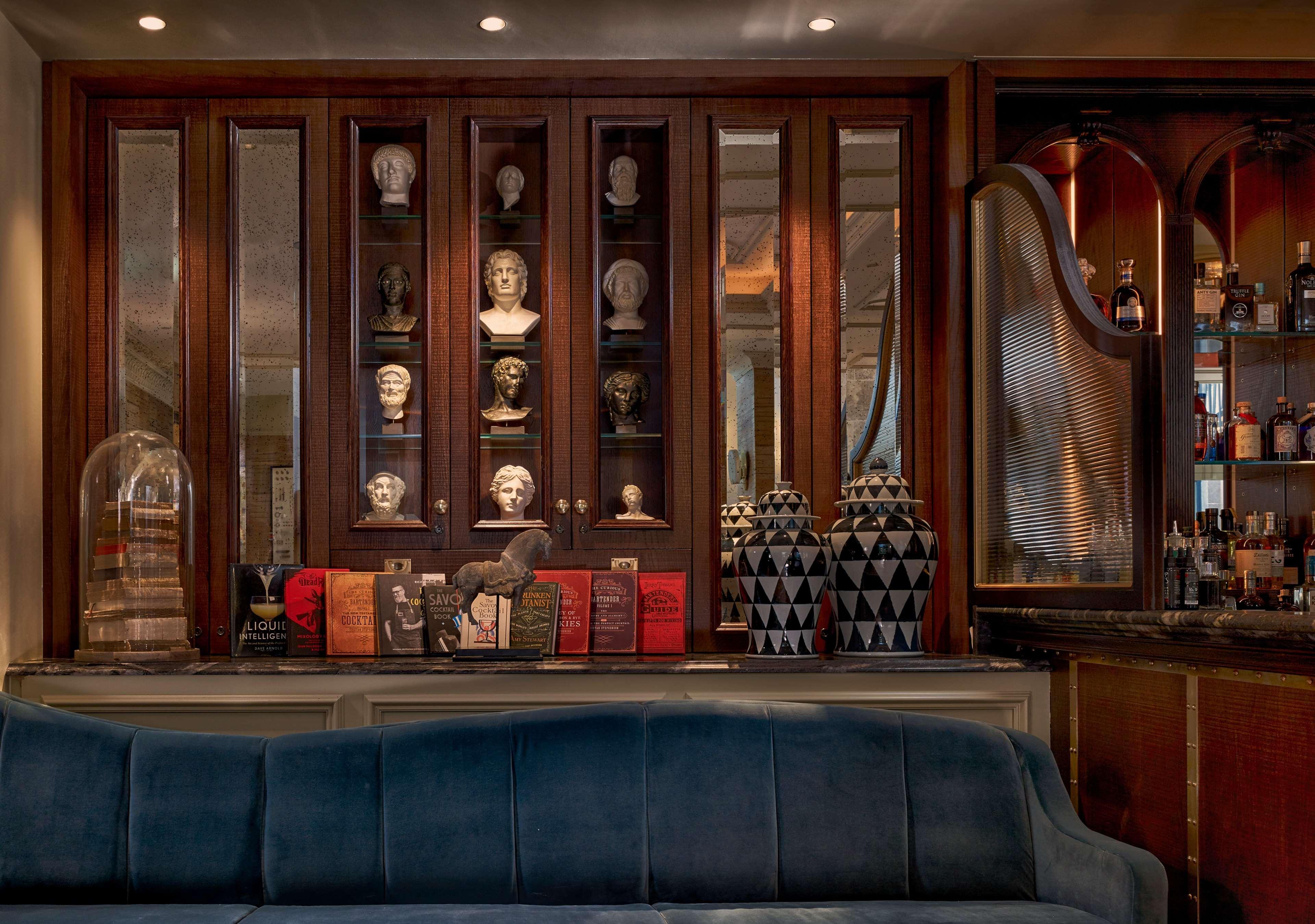 100 Queens Gate Hotel, Curio Collection By Hilton London Bagian luar foto